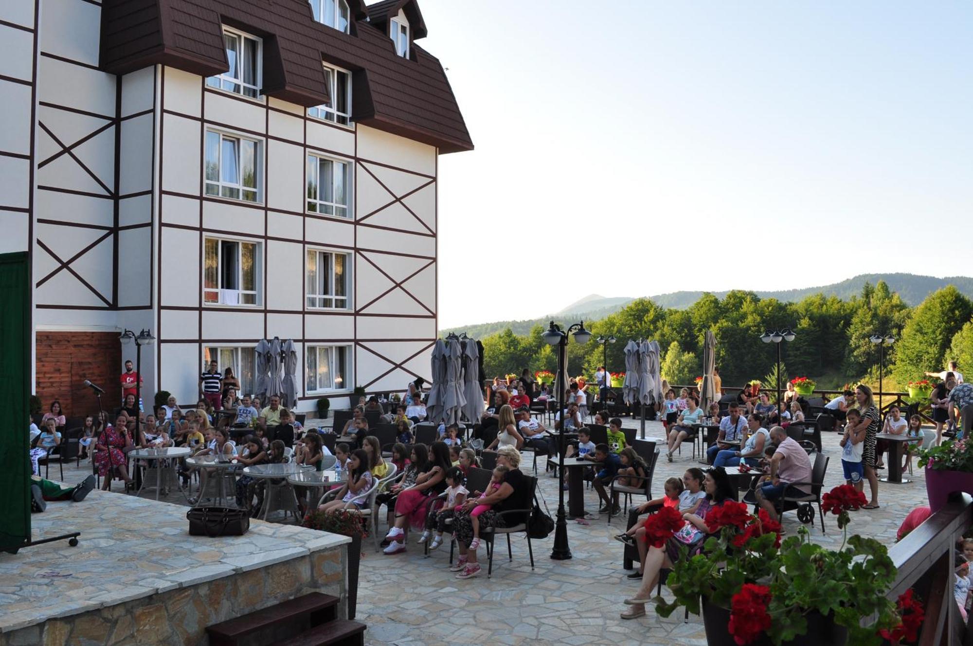 Apartmani Kraljevi Cardaci Kopaonik Exteriör bild